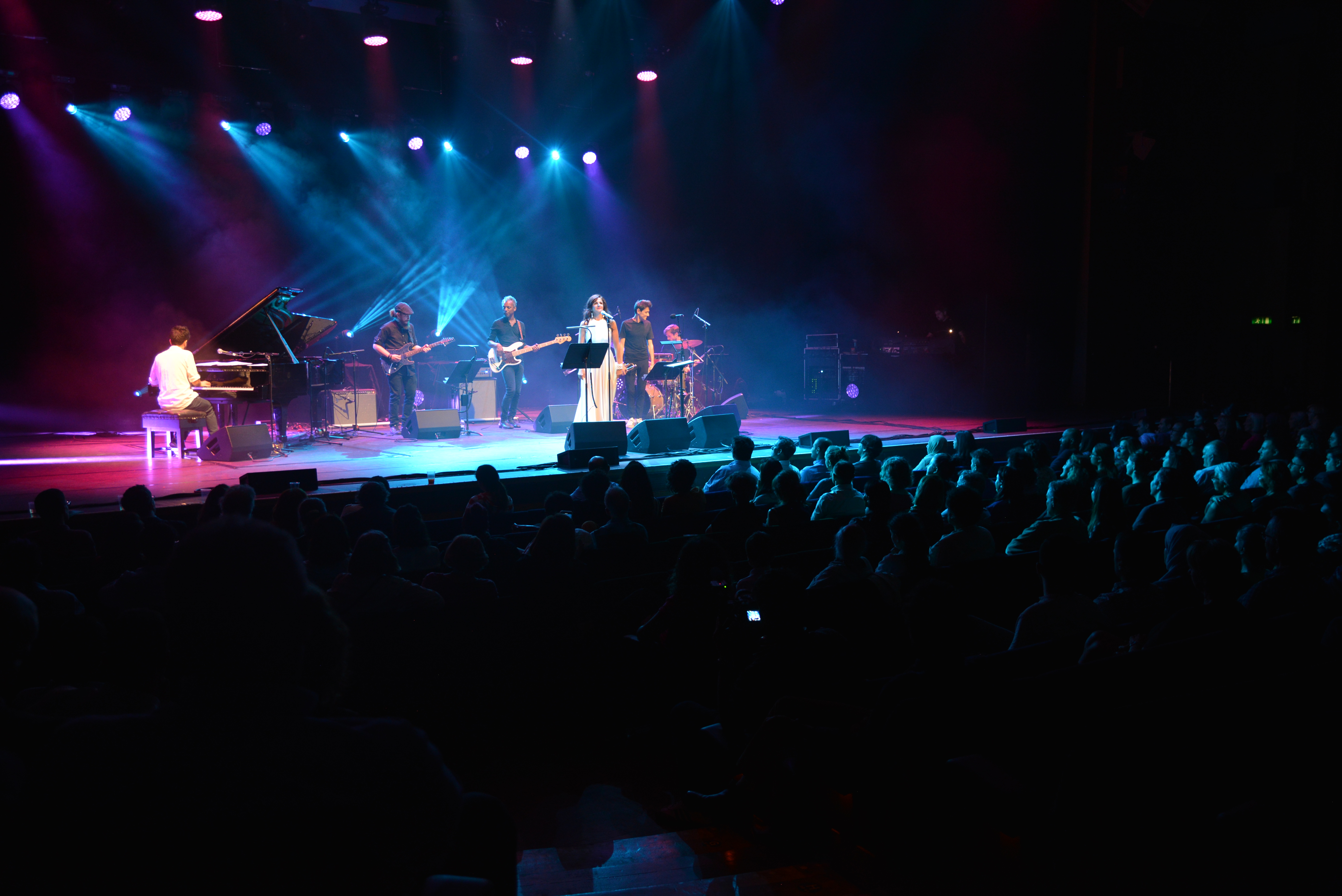 تانيا صالح لعرب لندن:نعيش في مجتمع ذكوري يحاول الرجل فيه احتكار التلحين والفن