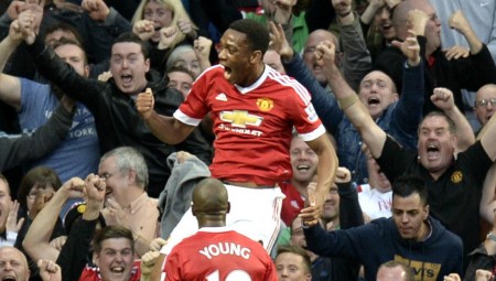 الحكومة البريطانية تأمل عودة المشجعين إلى الملاعب بدءا من 17 أيار/مايو