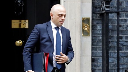 بريطانيا .. استقالة وزير المالية ساجد جاويد