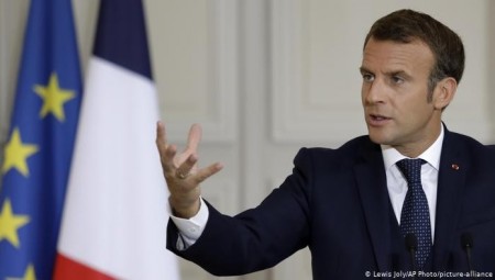 عاجل .. باريس تصف الداعين لمقاطعتها بـالأقلية الراديكالية