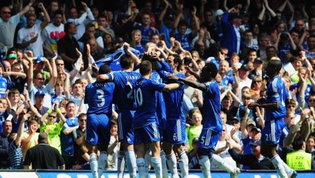 بريطانيا .. جونسون يسمح بعودة جزئية للجماهير إلى الملاعب