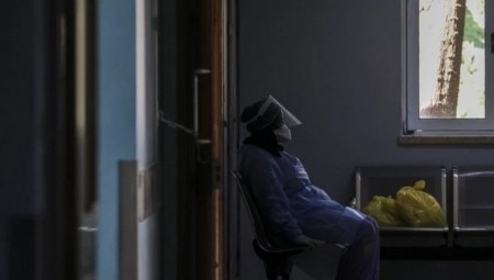 إسرائيل ترفض إعطاء لقاح كورونا للعاملين الصحيين الفلسطينيين