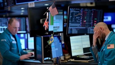 كورونا يكبد بورصة لندن خسائر فادحة