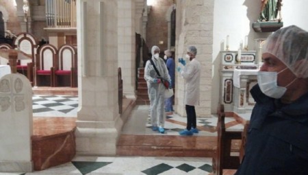 إغلاق كنيسة المهد في بيت لحم بعد الاشتباه بإصابات بفيروس كورونا