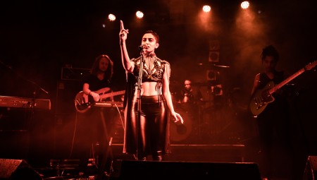 بالفيديو.. جوليانا يزبك بعد حفلها في لندن: أول مرة أسمع من يصرخ باسمي قبل الصعود على المسرح