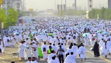 الحج.. عدد الحجاج قد يصل إلى 10 آلاف هذا العام