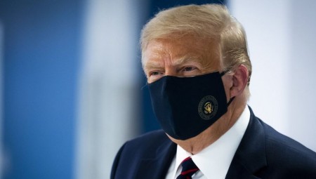 ثلثا الأمريكيين يعارضون تعامل ترامب مع أزمة كوفيد-19