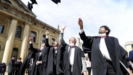 بريطانيا.. اتحاد الجامعات والكليات يطالب بعدم استئناف الدراسة الشهر المقبل