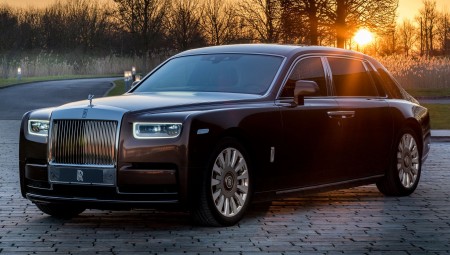 سيارات.. رولز رويس تطلق طرازا جديدا من الشبح رغم ركود السوق