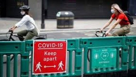 بريطانيا.. ارتداء الكمامة يصبح إجباريا وغرامات مادية للمخالفين