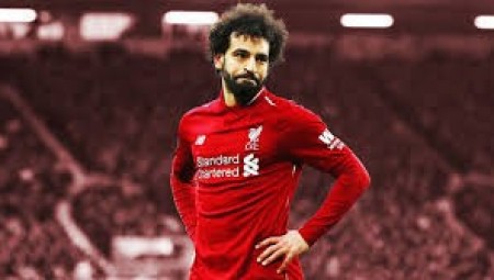 إصابة نجم ليفربول محمد صلاح بكورونا