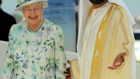 صحف بريطانية: رغم الانتهاكات الحقوقية صداقة تجمع حاكم دبي بالملكة إليزابيث