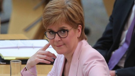 العطلة الصيفية في زمن كورونا.. محاذير ونصائح