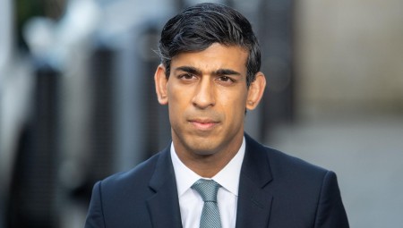 الدين العام لبريطانيا يصل لأعلى مستوياته منذ 1947