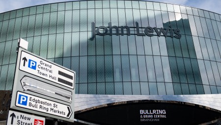 بعد أكثر من 156 عاما، متجر جون لويس العالمي يبدأ بإغلاق بعض متاجره في بريطانيا