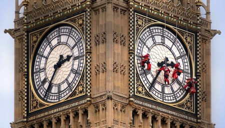 جرس بيغ بن يقرع في رأس السنة قبل أشهر من إتمام ترميمه