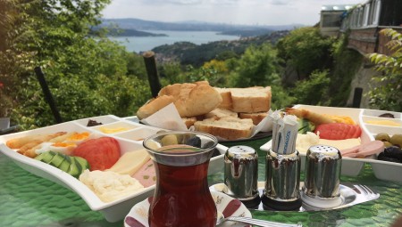 فيديو/ خاص لعرب لندن.. مطعم sariyer zirve إطلالة ساحرة في ضواحي اسطنبول