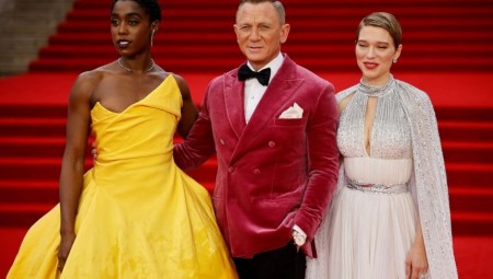 لندن .. عرض أول لفيلم جيمس بوند الجديد الحافل بالحركة والمفاجآت