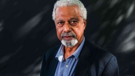 عاجل .. نوبل الآداب للروائي عبد الرزاق غورنا المقيم ببريطانيا