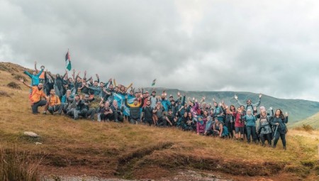 حملة كراهية تجعل مجموعة الرحالة المسلمون أشهر مستكشفين في الريف البريطاني