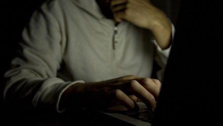 مشروع قانون بريطاني يلزم المواقع الإباحية بالتحقق من سن المستخدمين
