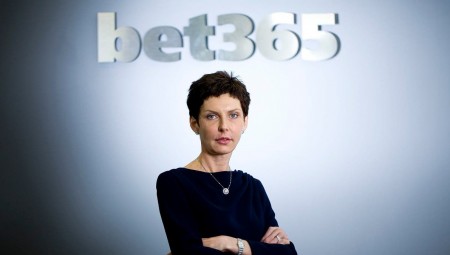 دينيس كواتس المرأة الأكثر ثراء في بريطانيا.. فما قصتها؟