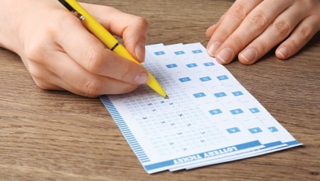 وصلته جائزة يانصيب بـ10 ملايين دولار بعد موته