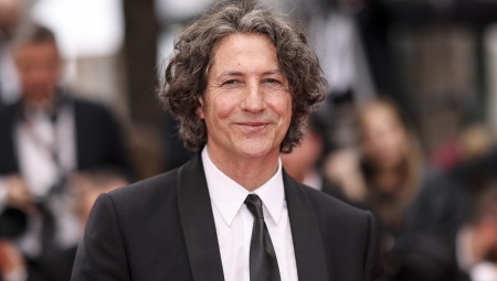 مهرجان كان .. الجائزة الكبرى للبريطاني جوناثان غلايزر عن ذي زون أو إنترست