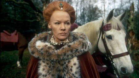 وفاة الممثلة البريطانية غليندا جاكسون