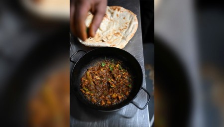 طبق البلتي الشعبي في برمنغهام يكافح ليستمر