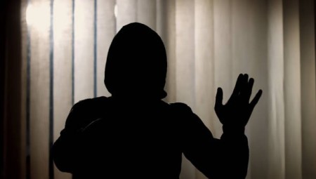 طالب لجوء يواجه تهما باغتصاب امرأة بعد 40 يوم من وصوله للمملكة المتحدة