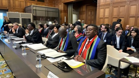 بريطانيا تترافع دفاعا عن إسرائيل أمام محكمة العدل الدولية