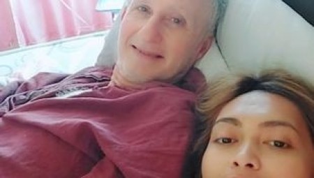 بالصور: 42 عاماً عمر الفجوة بين زوج أمريكي وزوجته... والزوج يقول لا نشعر بالفرق بيننا