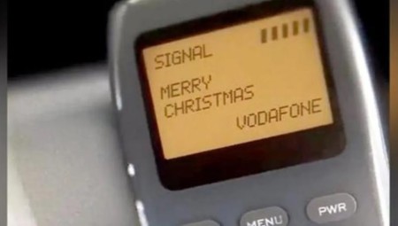 الرسائل النصية القصيرة في عيدها الثلاثين تقاوم للاستمرار