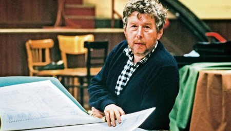 وفاة الملحن البريطاني هاريسون بيرتويسل عن 87 عاما