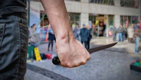 مصرع مراهقة بريطانية بعد تعرضها للطعن في لندن