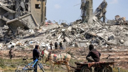 فيديو.. ناشطون يطالبون المملكة المتحدة بالتوقف عن تسليح إسرائيل بمظاهرة داخل وزارة التجارة