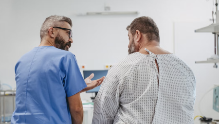 حرمان مرضى السمنة من عمليات استبدال الركبة والورك لتقليل نفقات NHS!