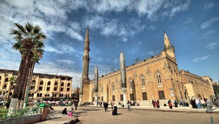 عرب لندن تتجول في القاهرة وتزور مسجد الإمام الحسين