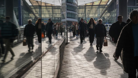 تقرير حكومي: البطالة ترتفع إلى 4.7% وتباطؤ في نمو الأجور ببريطانيا