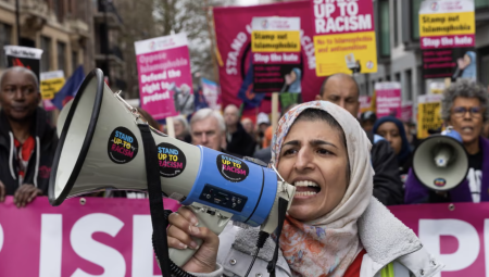 حكومة بريطانيا تعتمد جهة جديدة لرصد الإسلاموفوبيا بعد إنهاء تمويل Tell Mama