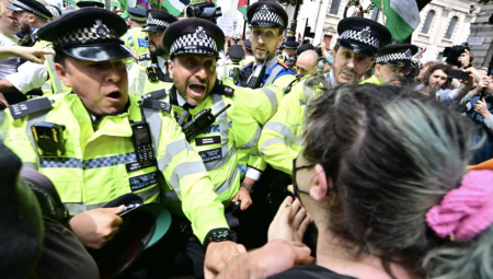 موجة احتجاجات تبدأ من مؤتمر حزب العمال رفضًا لحظر Palestine Action