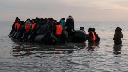 شبكة دولية تهرّب المهاجرين عبر القنال.. BBC توثق الانتهاكات من الداخل