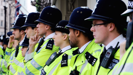 استطلاع: تراجع ثقة الضحايا بأداء الشرطة إلى أدنى مستوى تاريخي