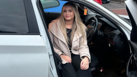 سيدة تنتصر أمام إكسل باركينج بعد معركة قانونية مستمرة ضد رسوم غير عادلة