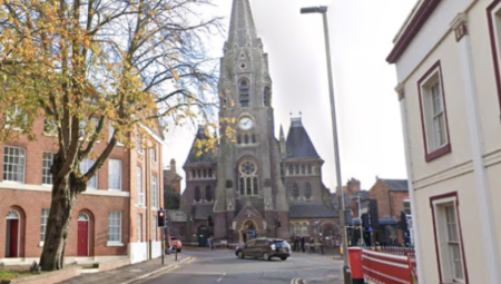 إصابة ثلاثة ضباط شرطة بمادة مجهولة في ليستر