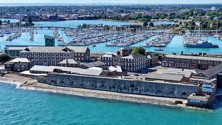 أقدم حصن بحري في بريطانيا قد يصبح فندقًا للمهاجرين