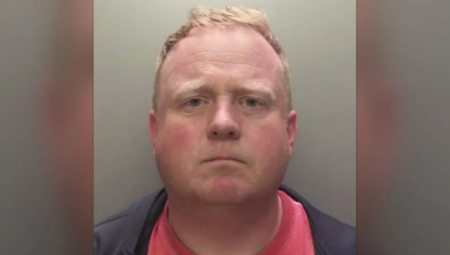 بعد سنوات من التضليل.. مدير جنازات في هال يقرّ بترك 30 جثة تتعفن وسرقة الرماد والتبرعات