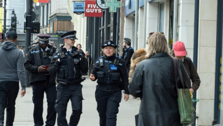 أزمة متصاعدة في قطاع التجزئة.. ماركس آند سبنسر تطالب بتشديد الإجراءات الأمنية