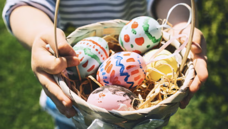 مأساة في ألمانيا: رياح عاتية تنهي حياة ثلاثة أشخاص بينهم رضيعة خلال احتفال بعيد الفصح